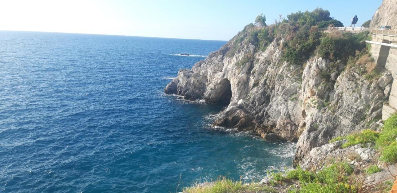 Una finestra sul mare Bergeggi Exterior foto