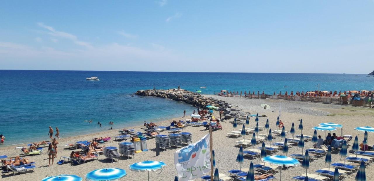 Una finestra sul mare Bergeggi Exterior foto