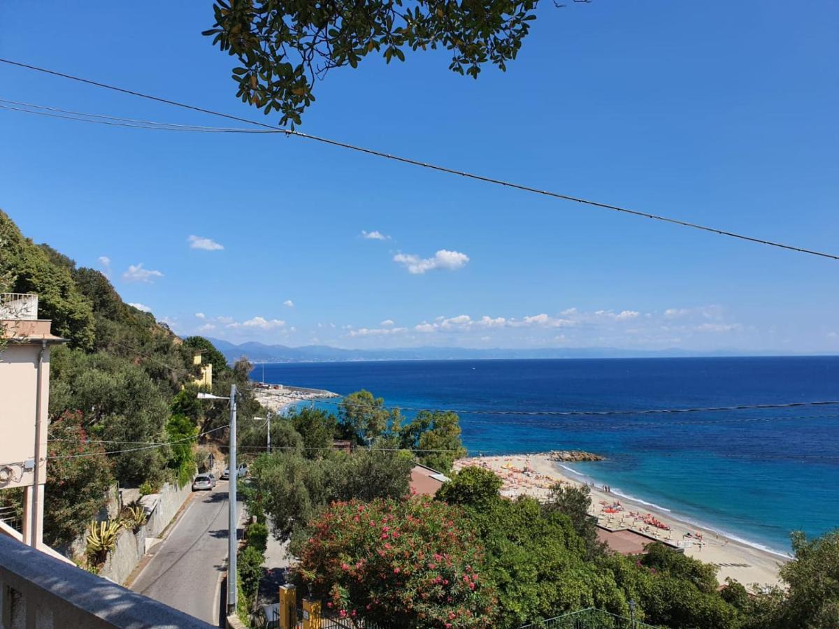 Una finestra sul mare Bergeggi Exterior foto
