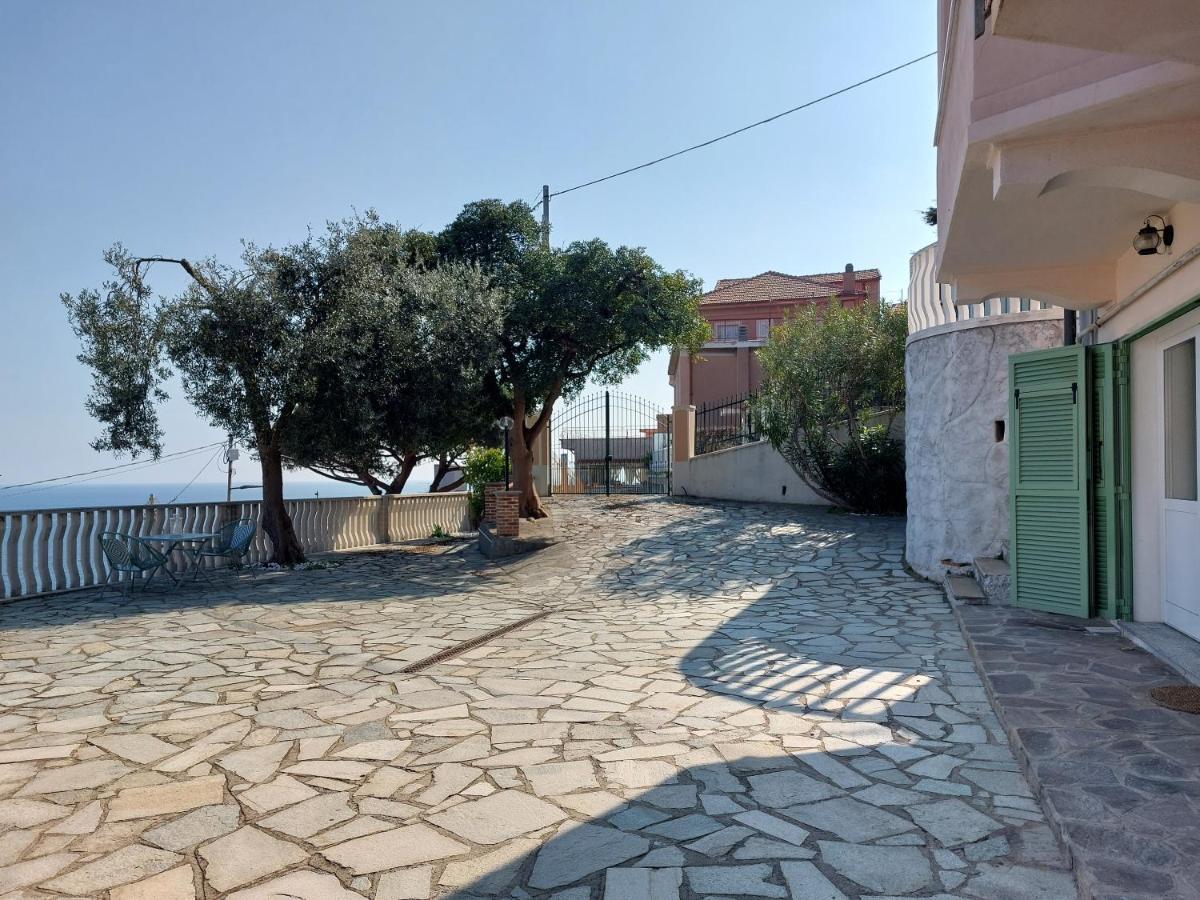Una finestra sul mare Bergeggi Exterior foto