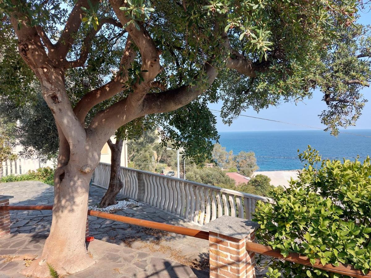 Una finestra sul mare Bergeggi Exterior foto