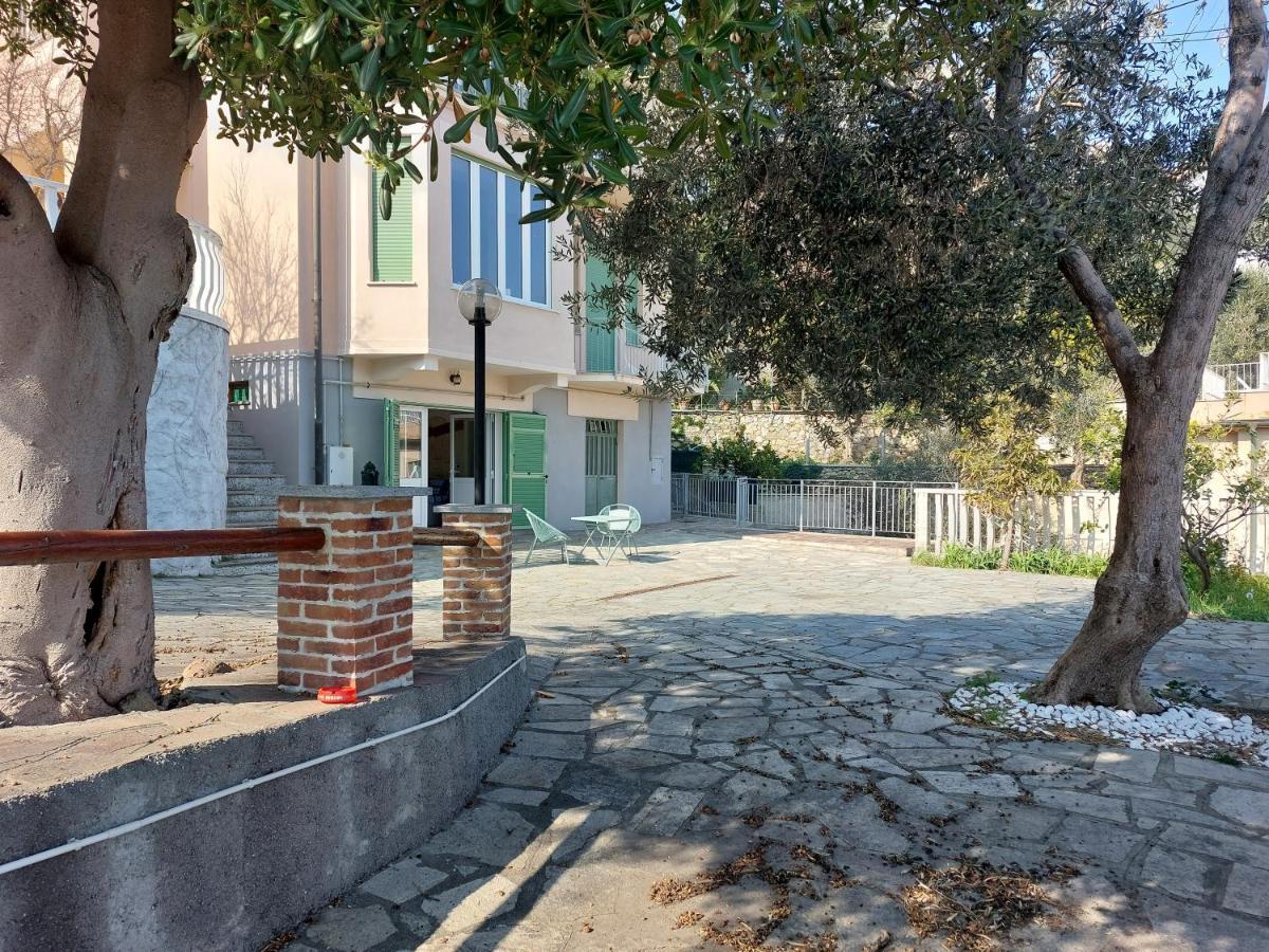 Una finestra sul mare Bergeggi Exterior foto
